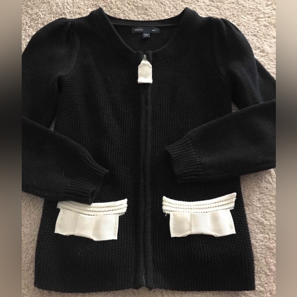 Gap kids black and white bow sweater zip up cardigan 4/5